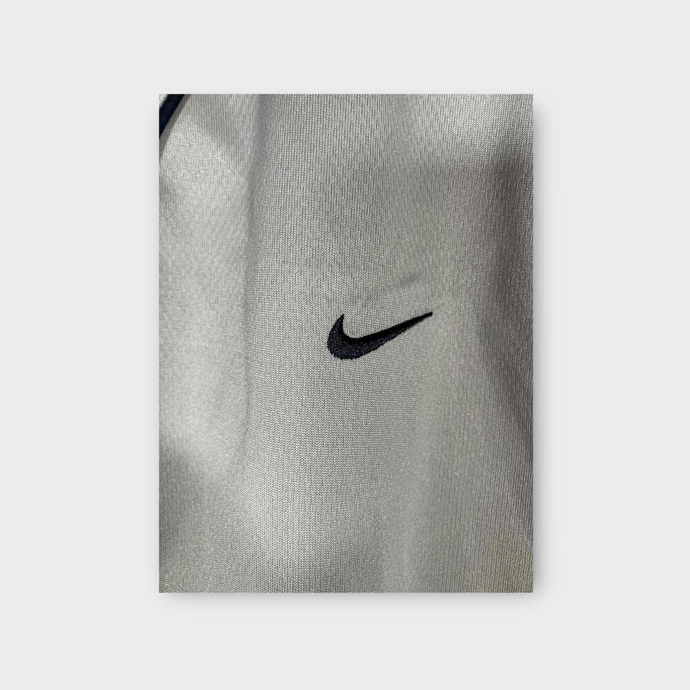 Nike MLB New York Yankees Jersey Shirt YOUTH Large 16/18 Button Gray - Picture 6 of 8